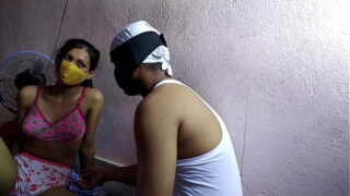 Bangladeshi Bhabhi Having Massage And Wants To Take Big Dick Video